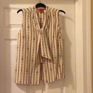 Tags on!! TORY BURCH IVRY MELANE TOP.